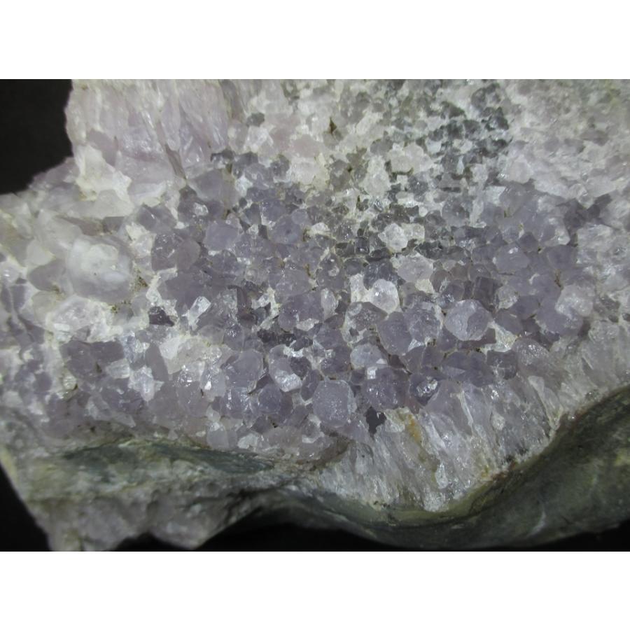 送料込み 神聖 紫水晶 塊 台付 山梨県水晶峠産 松茸紫水晶 (Scepter Amethyst / Japan) - 鉱物標本