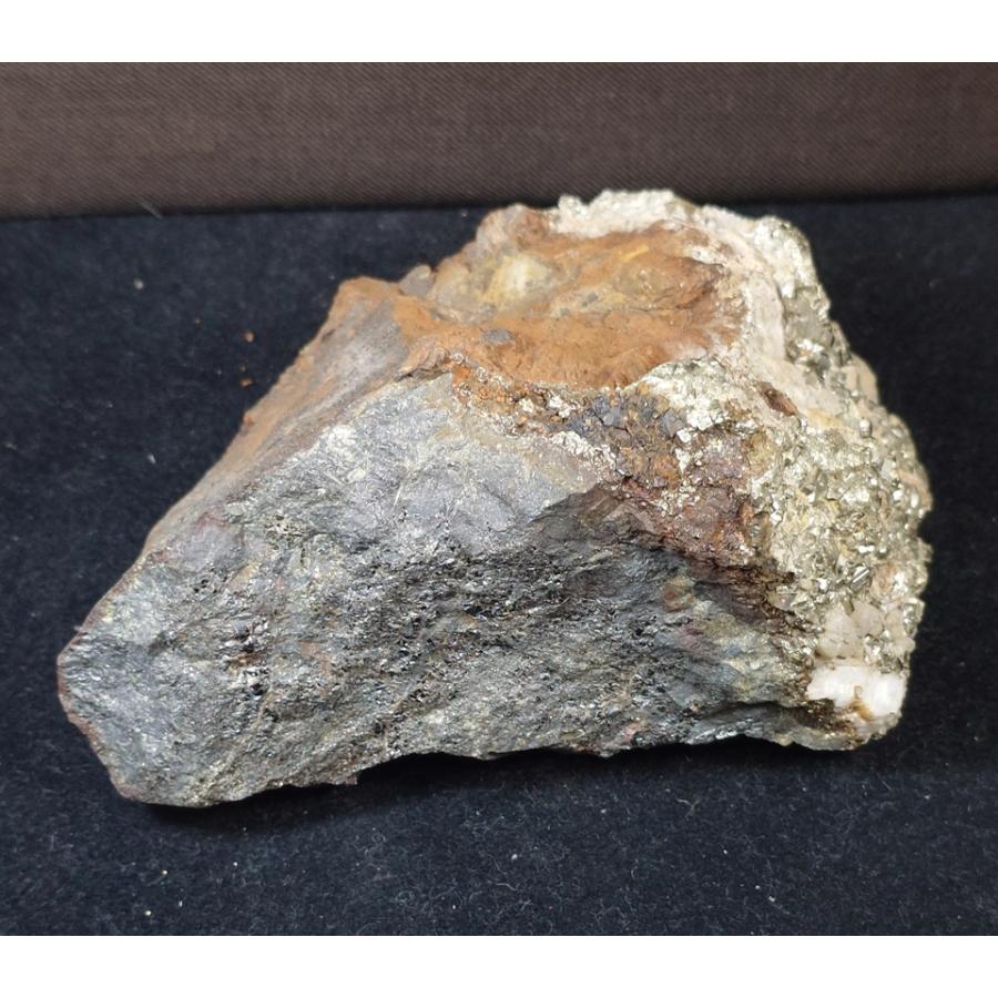 MAGNETITE(磁鉄鉱・黄鉄鉱)埼玉県秩父鉱山26028c : ラピス - 通販