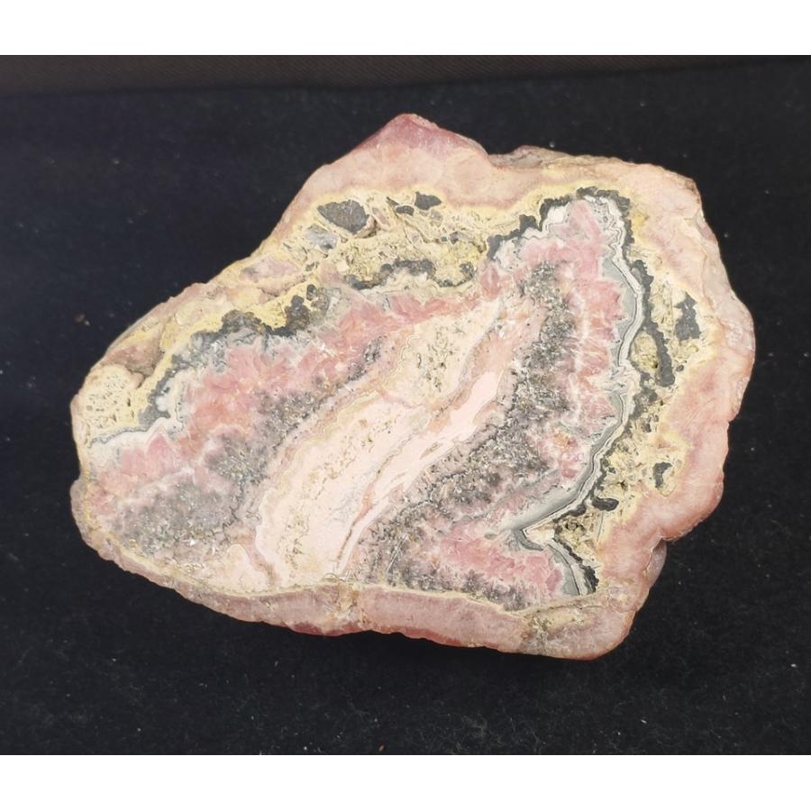 RHODOCHROSITE(菱マンガン鉱)北海道稲倉石鉱山27040 : ラピス - 通販
