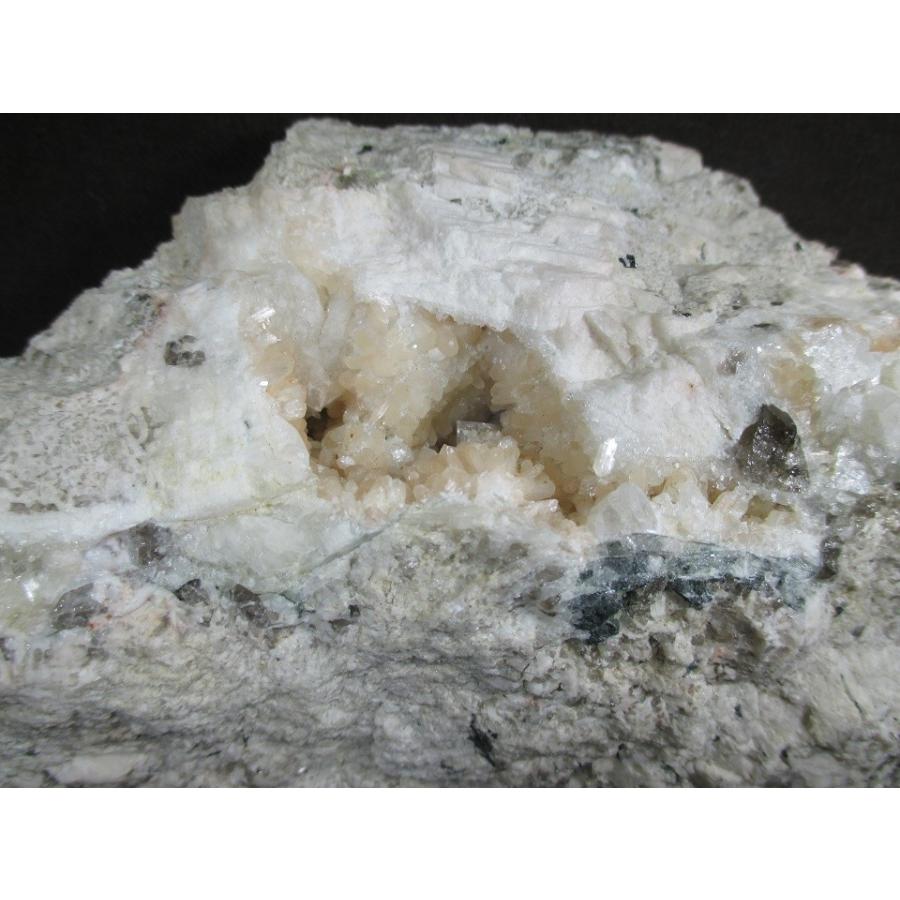 STILBITE(束沸石)岡山県内田3480 : ラピス - 通販 - Yahoo!ショッピング