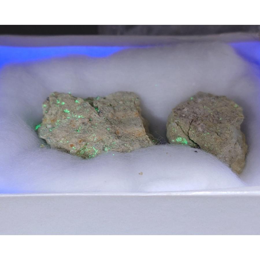 AUTUNITE(燐灰ウラン石)岡山県人形峠鉱山6289 : ラピス - 通販 - Yahoo