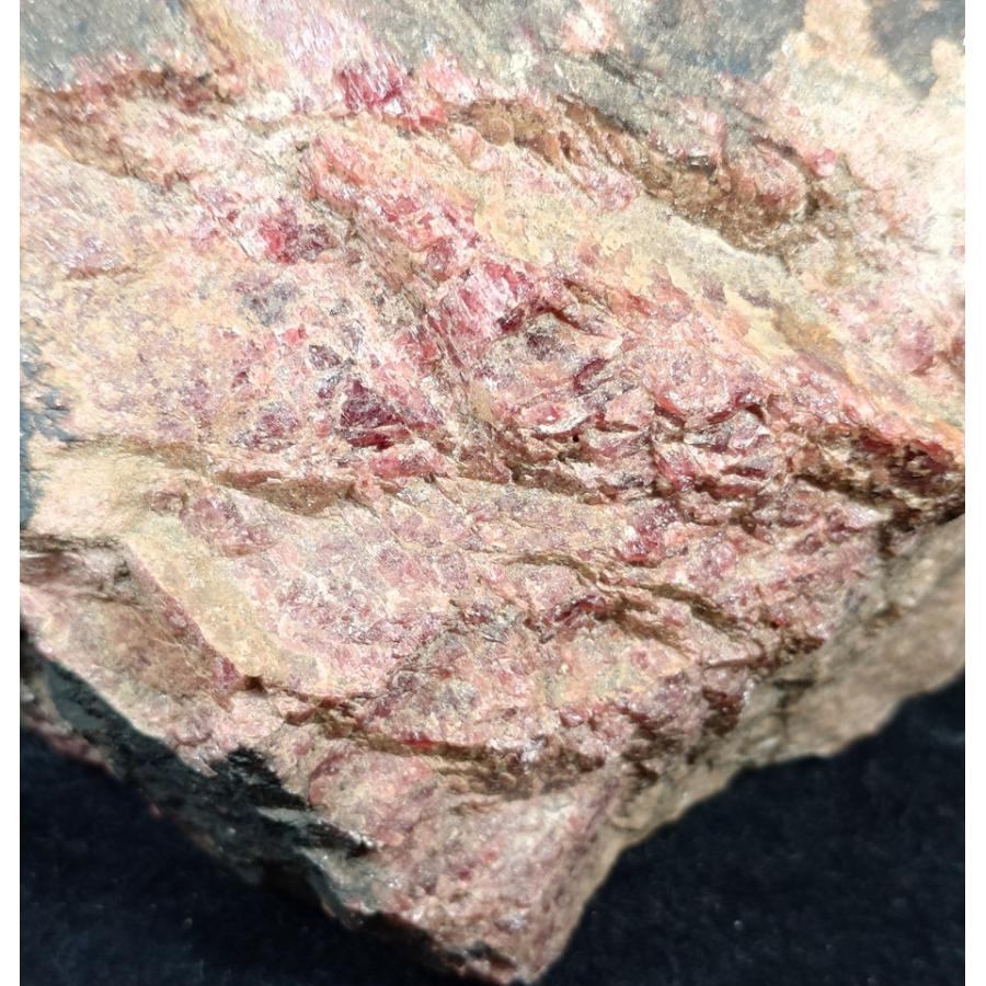 PYROXMANGITE(パイロクスマンガン石)栃木県日瓢鉱山7067
