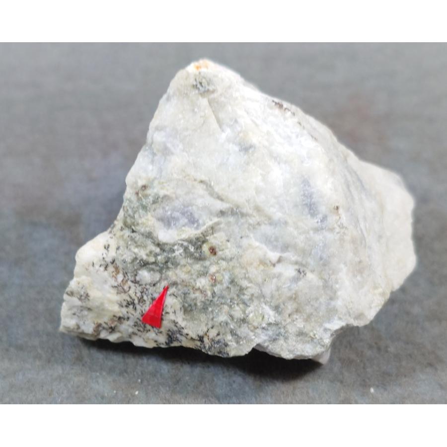 TAUSONITE(タウソン石)岡山県大佐山034 |  | 02