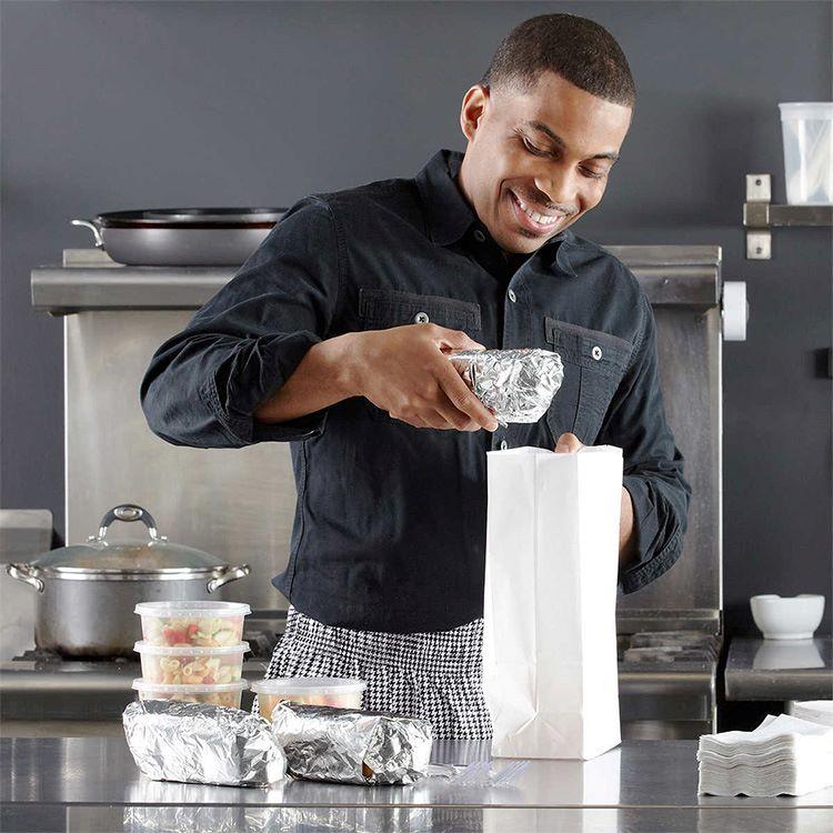 【アメリカコストコ品】カークランド シグネチャー レイノルズ フードサービス ホイル HD 457mm x 152.4m Kirkland Signature Foodservice Foil HDの画像
