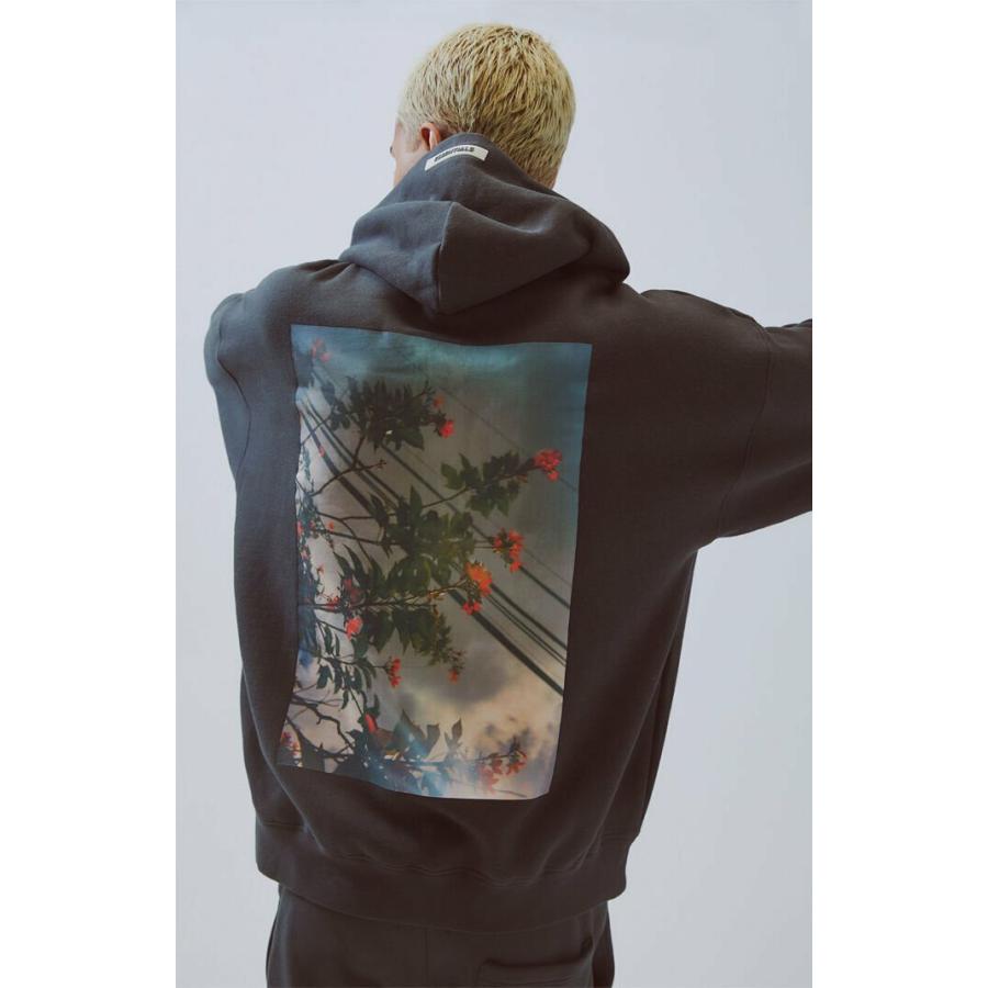 FOG ESSENTIALS(フィアオブゴッドエッセンシャル)】CB PHOTO HOODIE  