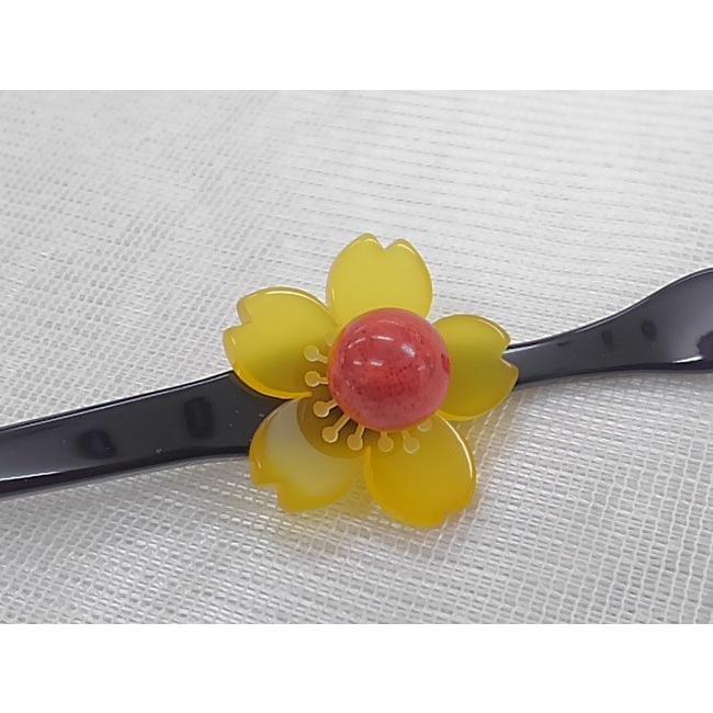 ☆ 珊瑚 と 真珠 の 簪 690609b1d2e339976ff754b46c2567