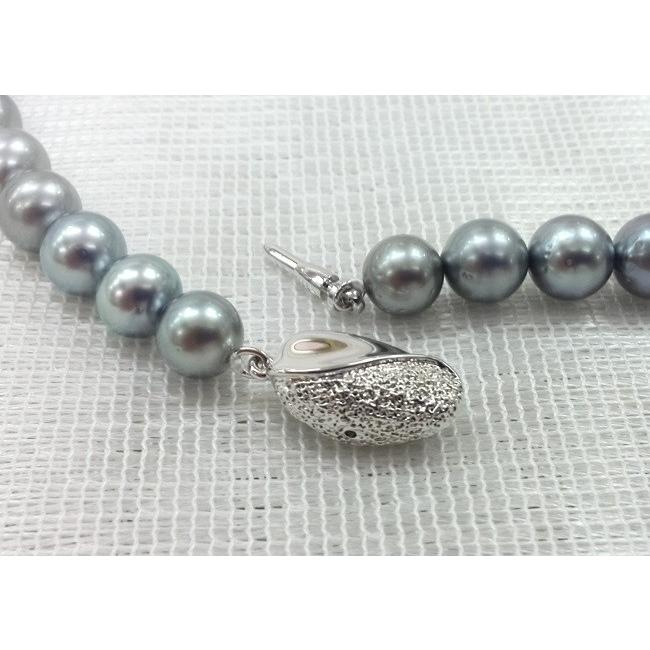 Pearl ツジモト真珠のタヒチの黒蝶真珠 フォーマルネックレス