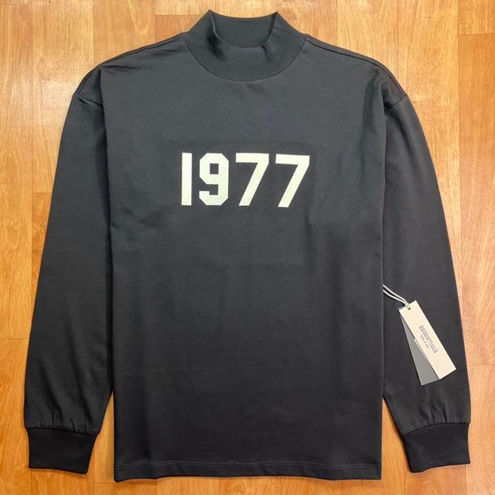 高い品質 新品✨ ESSENTIALS エッセンシャルズ ロンT 1977 Iron S