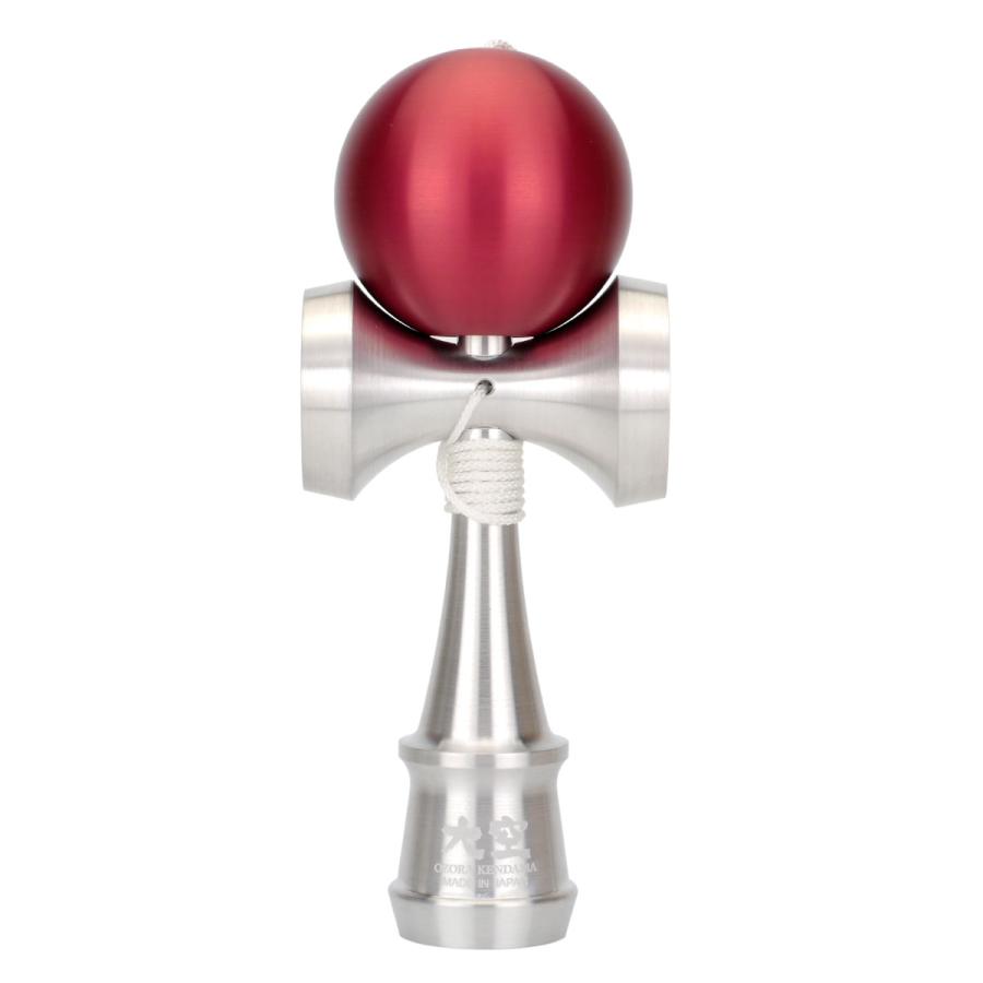 通常サイズのけん玉「大空」を精密に66%サイズにミニチュア化 金属削り