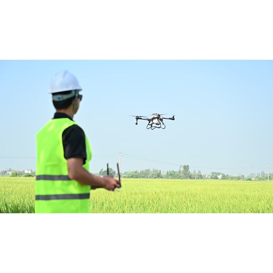 ドローン Ninja ZX-10Rのエンジンで浮上する大型ハイブリッドドローン「空