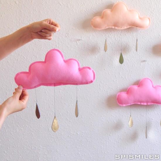 雲のモビール ちょっと大きめライトピンク色の雲 ゴールドの雫 The Butter Flying Rorsヤフー店 通販 Yahoo ショッピング