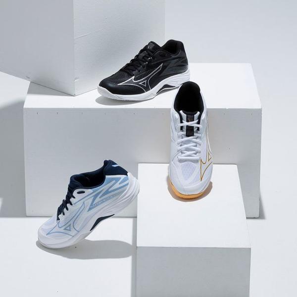 MIZUNO（ミズノ） 送料無料 バレーボールシューズ サンダーブレードZ