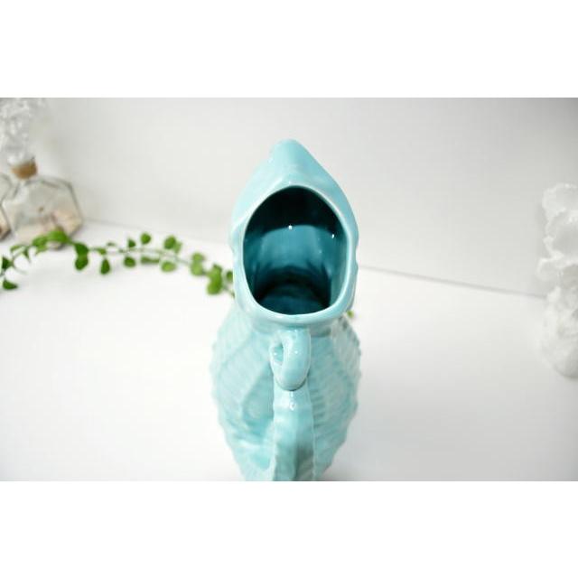 タツノオトシゴピッチャー ホワイト・ブルー ピッチャー おしゃれ 水差し ジャー カフェ キッチン 花瓶 フラワーベース 陶器 オブジェ |  | 02