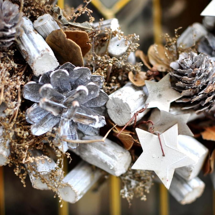 リース シックな自然素材 ホワイトウッド＆スター 北欧 ギフト インテリア おしゃれ ホワイト コースタル 西海岸　玄関ドア |  | 02