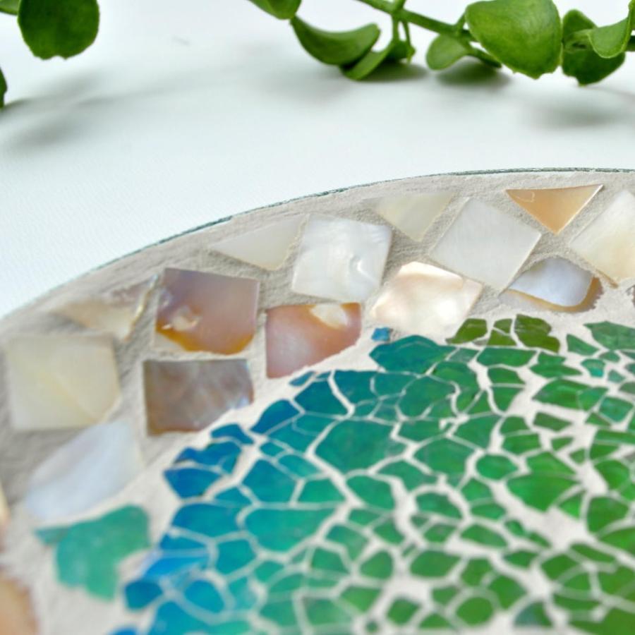 ラウンドトレイ　シーグリーン 小物置き モザイク グラス＆シェル おしゃれ ギフト 西海岸 コースタルリビング |  | 01