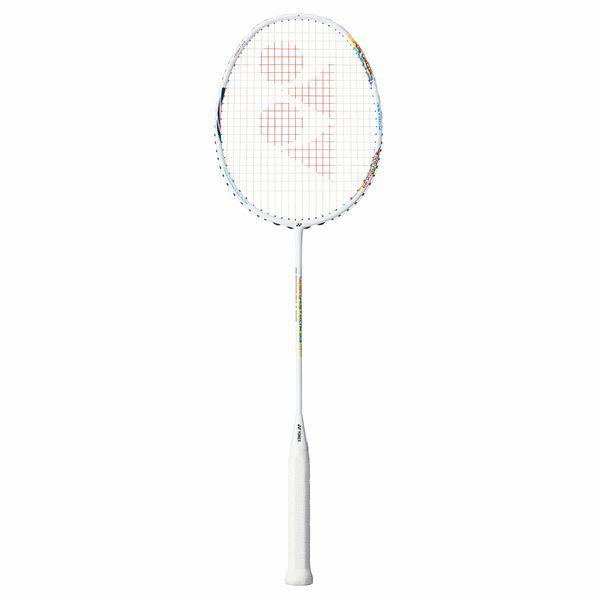 入手困難 ヨネックス YONEX バドミントンラケット アストロクス33 AX33