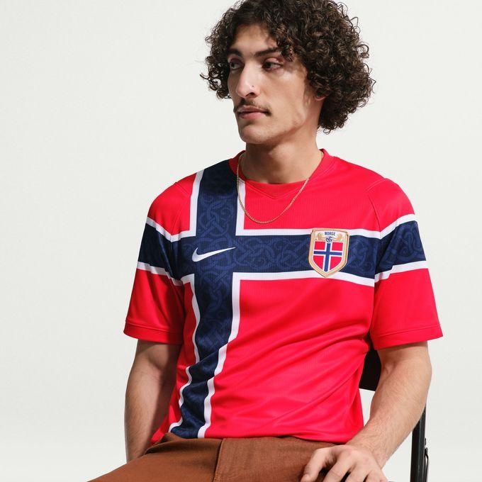 Nike ノルウェー代表 ユニフォームＬ シャツ 新品未開封　匿名便即発送 ナイキ NIKE メンズ サッカー ウェア レプリカユニフォーム ノルウェー