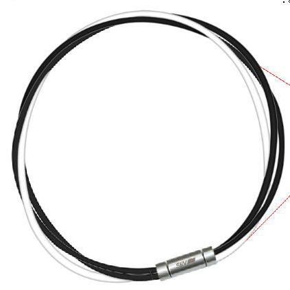 SEV ブラック ホワイト ネックレス