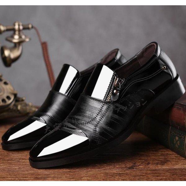 メンズビジネスシューズカジュアルローファーメンズエナメル靴革靴ウォーキングプレーントゥ紳士靴