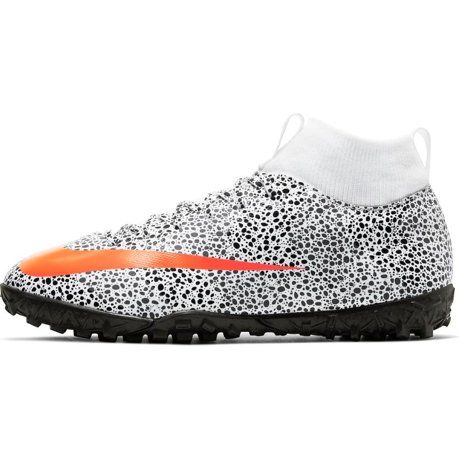 Nike ナイキ ナイキ ジュニア スーパーフライ 7 アカデミー Cr7 Tf Cv3187 180 サッカー ジュニアターフ ジュニア ホワイト トータルオレンジ ブラック セ スポーツオーソリティ Paypayモール店 通販 Paypayモール