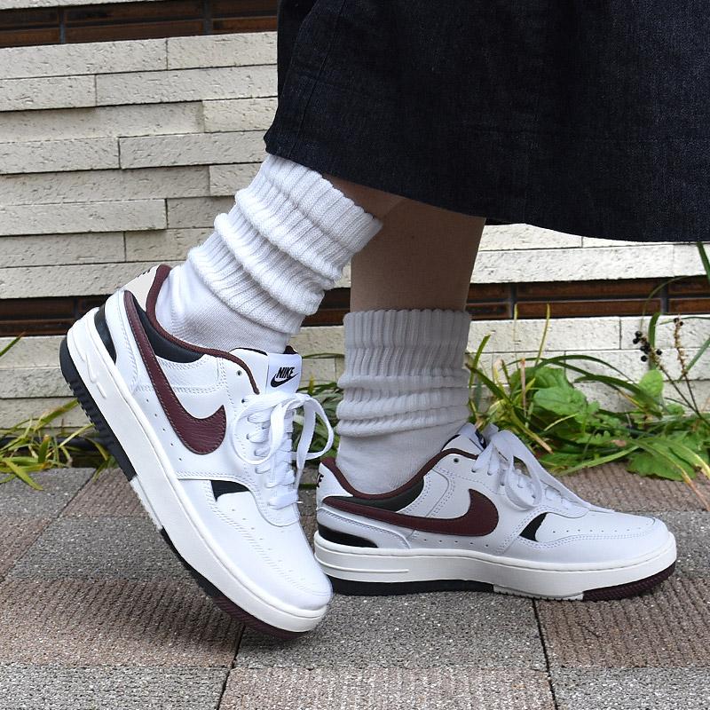 いのちん　NIKE スニーカー NIKE（ナイキ） スニーカー レディース カジュアル シューズ 靴 女性