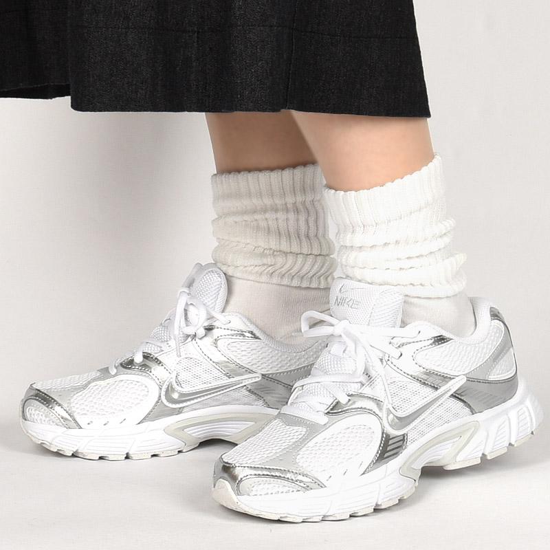 NIKE（ナイキ） レディース スニーカー カジュアル シューズ