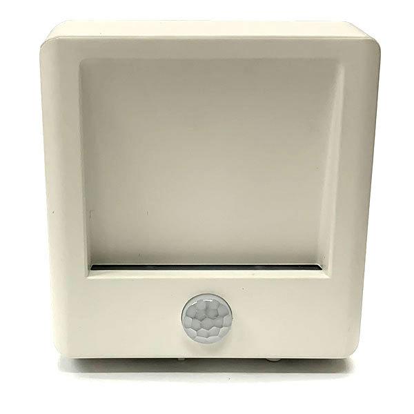 常夜灯 コンセント おしゃれ LED 足元灯 寝室 人感センサー ライト コンセント式 屋内 廊下 玄関 フットライト 送料無料 | ブランド登録なし | 01