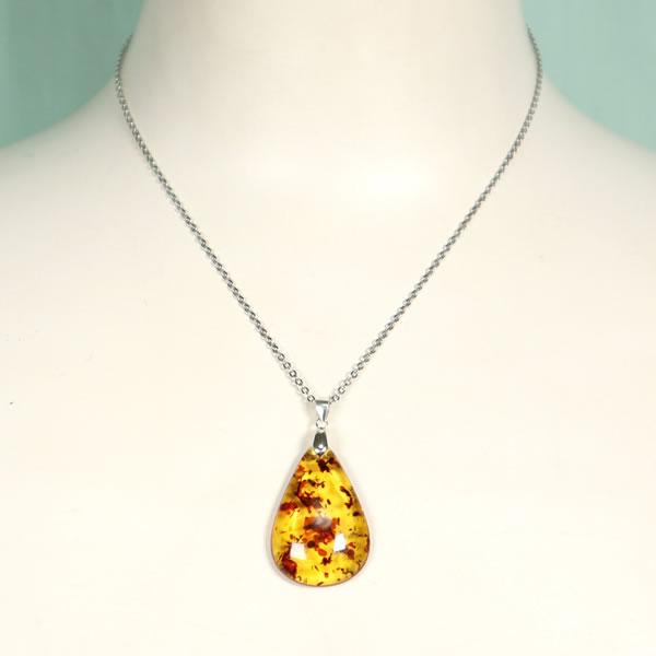アンバー(琥珀) ペンダントトップ しずく型 天然石 パワーストーン