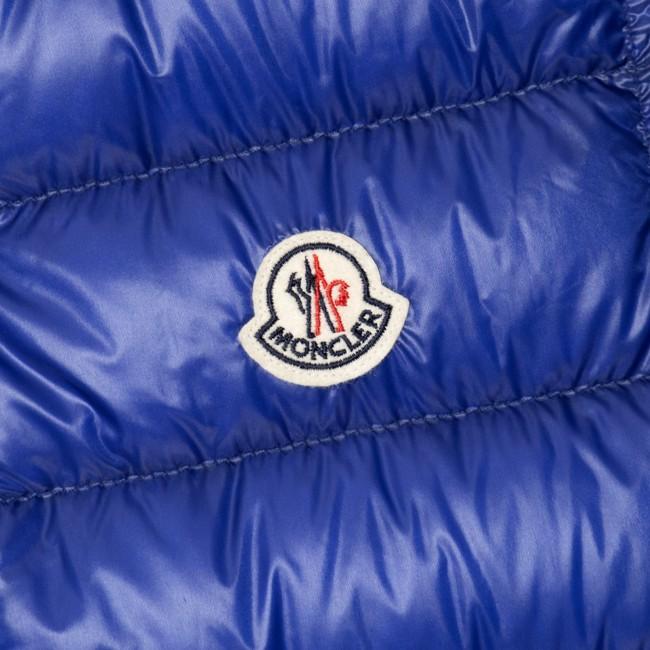モンクレール メンズ ダウンベスト Moncler ブルー Gui 758 サイズ0 春夏 Gui インナーダウン ベスト 収納ポーチ付 ジレ ベスト ポケッタブル Moncler Gui Zokzok 通販 Yahoo ショッピング