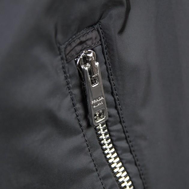 プラダ PRADA ナイロン ジャンパー フード付きパーカー ブラック NYLON