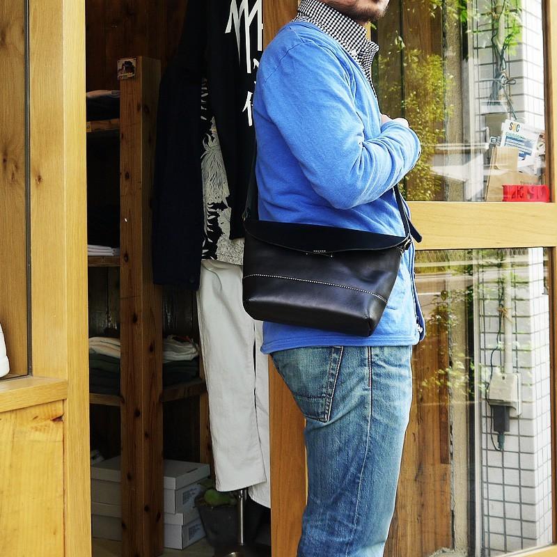 栃木レザー レザーショルダーバッグ レディース メンズ 日本製