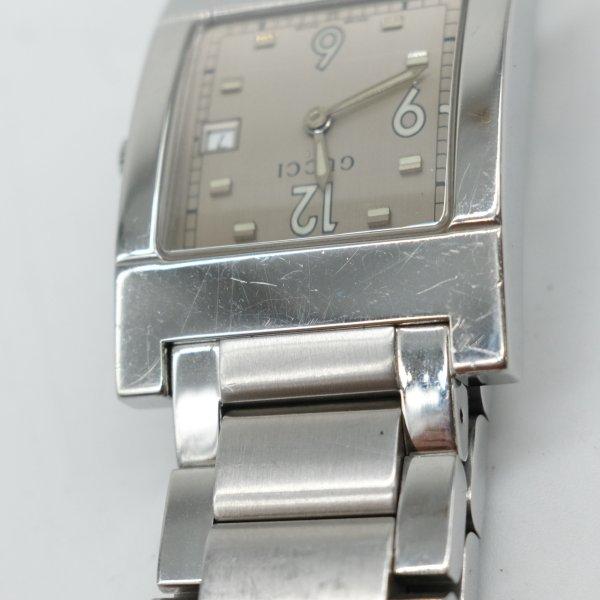 【GUCCI】　腕時計　シルバー グッチ GUCCI 腕時計 ウォッチ 時計 シルバー文字盤 シルバー