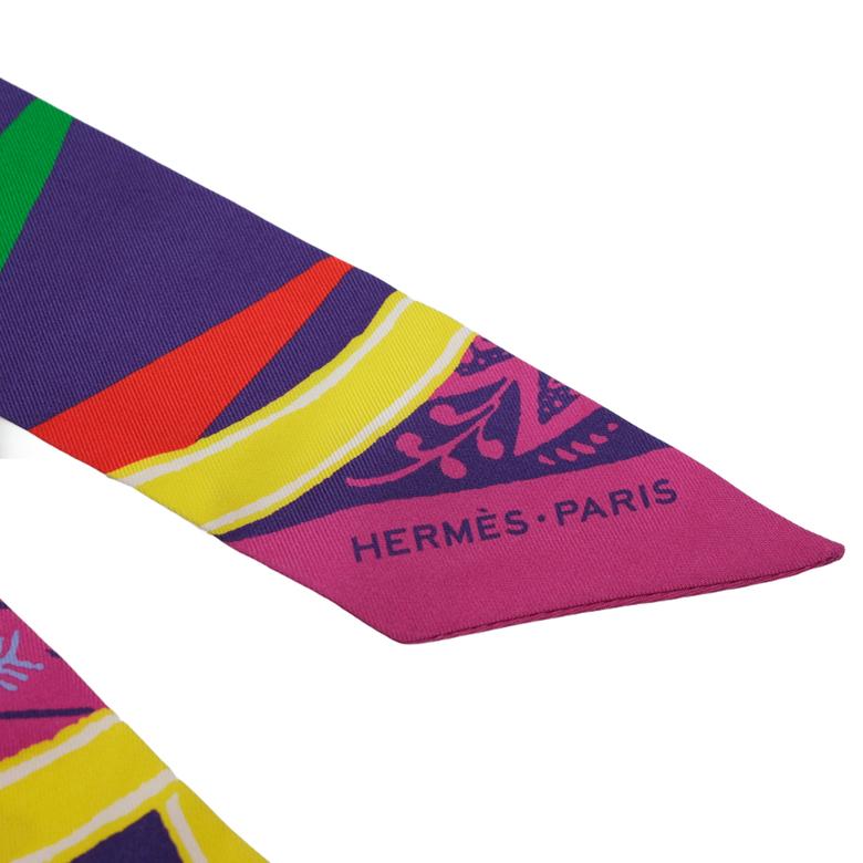 【お値引き】【未使用品】HERMES エルメス スカーフ ツイリー シルクゲーム JEU DE SOIE UNIFORME シルク100％ マルチカラー パープル レッド |  | 03