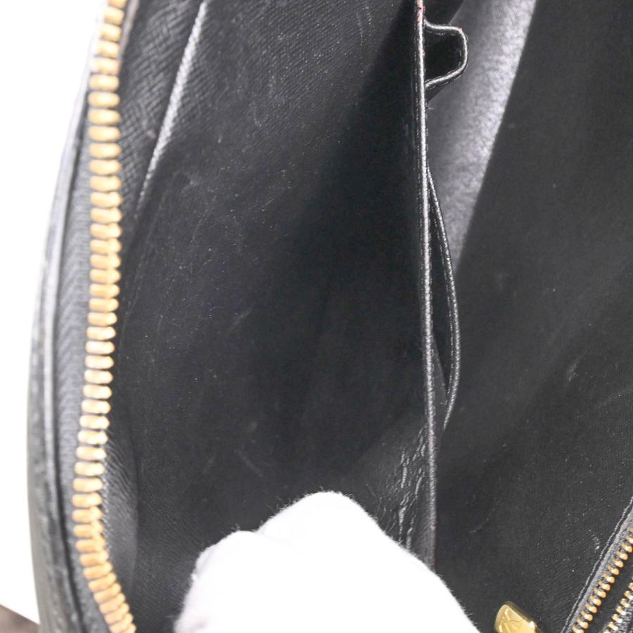 LOUIS VUITTON ルイヴィトン エピ ポルトドキュマン ヴォワヤージュ