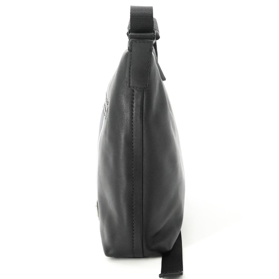 【未使用品】PRADA プラダ ショルダーバッグ レザー トライアングルロゴ 黒 ブラック ブルー 青 2VH078 |  | 04