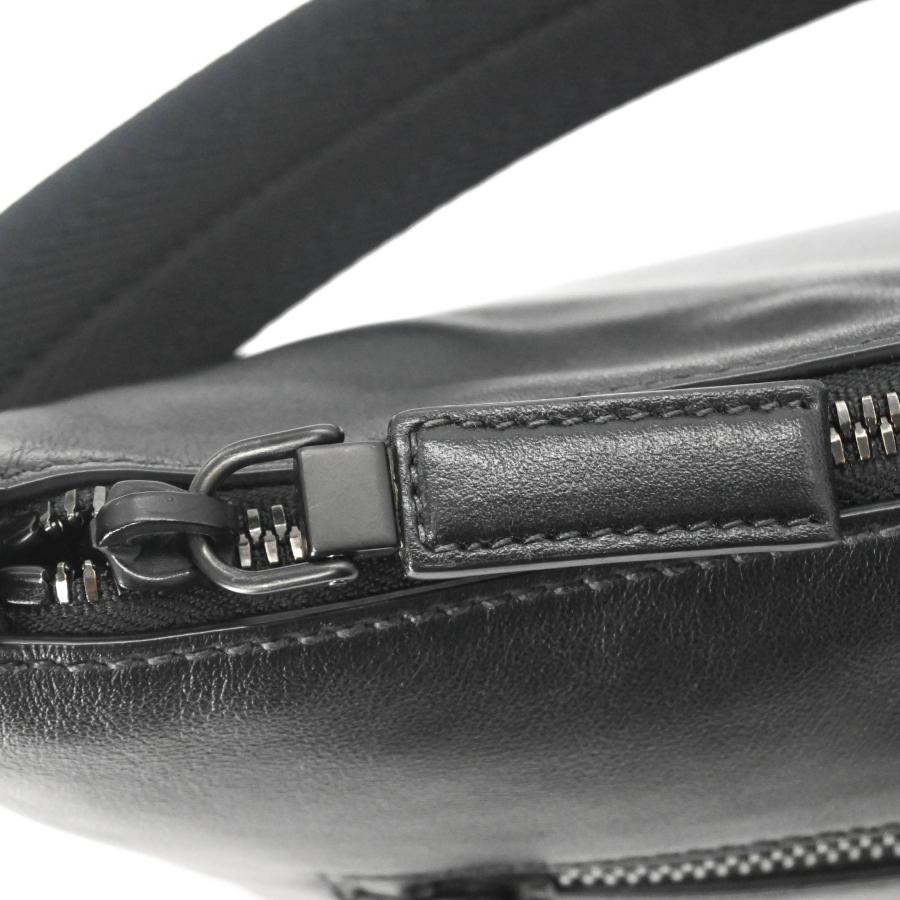 【未使用品】PRADA プラダ ショルダーバッグ レザー トライアングルロゴ 黒 ブラック ブルー 青 2VH078 |  | 07