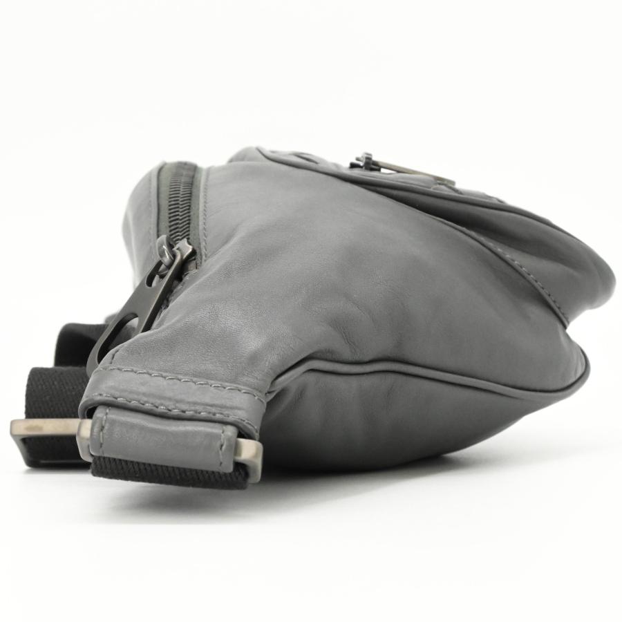 【美品】BOTTEGA VENETA ボッテガ ヴェネタ イントレチャート レザー クロス ボディバッグ ウエストポーチ ビジネス グレー メンズ 222310 | BOTTEGA VENETA | 02