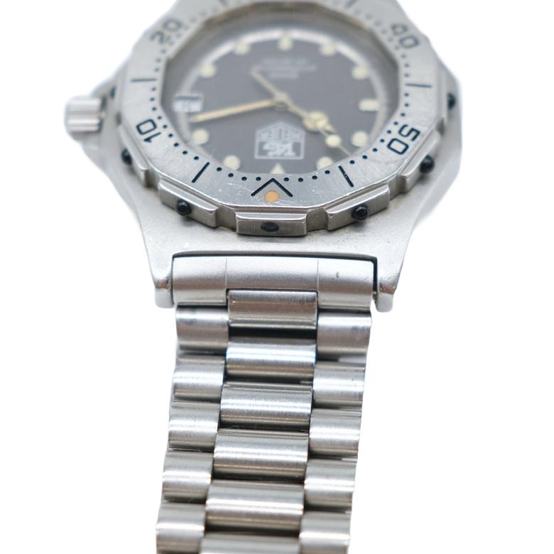 TAG HEUER タグホイヤー 3000シリーズ プロフェッショナル 腕時計 ウォッチ シルバー Q2 クォーツ 932.213 |  | 05