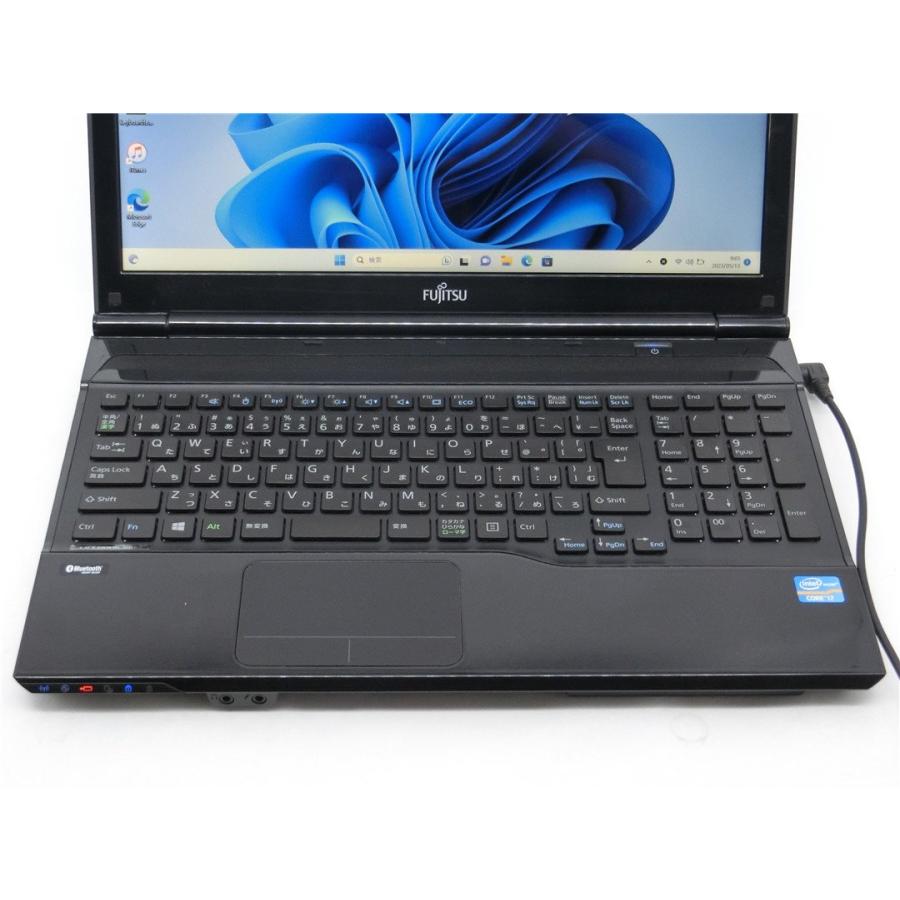 LIFEBOOK AH カメラ内蔵/テンキー/15.6型/ノートPC/高速SSD512