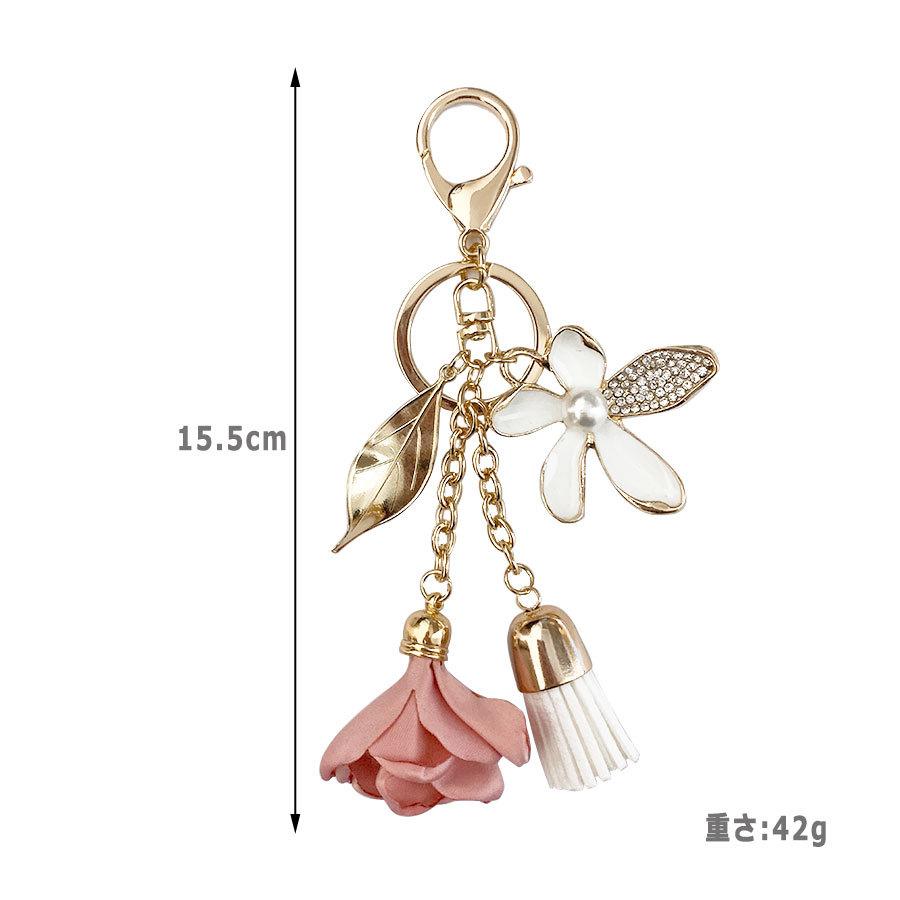 136 タッセルキーホルダー＊ミニミニバッグチャーム✨ハンドメイド✨ バッグチャーム 大人 かわいい チャーム キーホルダー キーリング 花