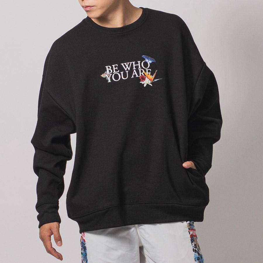 WE11DONE 韓国 黒 ブラック ロンT トレーナー 長袖 ホラーコラージュ WE11DONE 韓国 黒 ブラック ロンT トレーナー 長袖 ホラーコラージュ