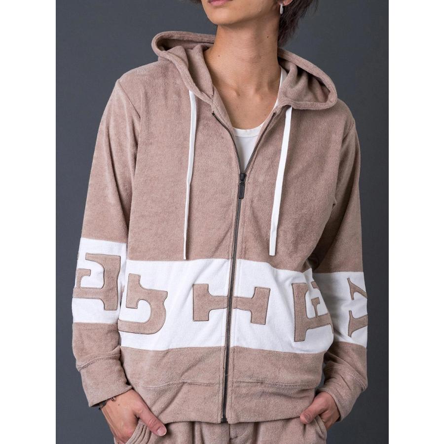 ロゴアップリケパイルパーカー ジップパーカー リラックスウェア シンプル ホワイト ベージュ ブラック 白 茶 黒 M L XL REGIEVO レジエボ | REGIEVO | 18