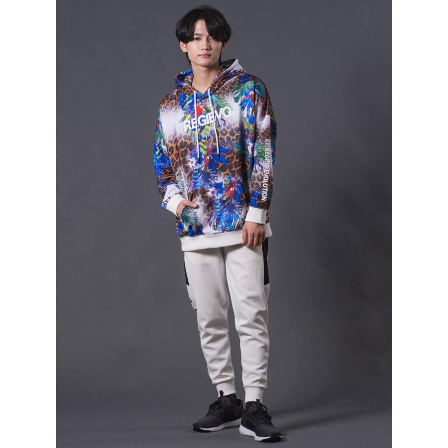 REGIEVO（レジエボ） 総柄転写ドロップショルダーパーカー