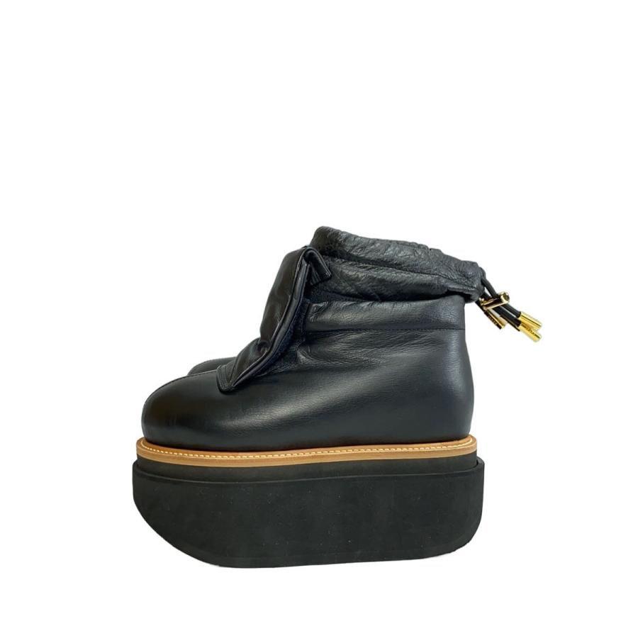 sacaiショートブーツ