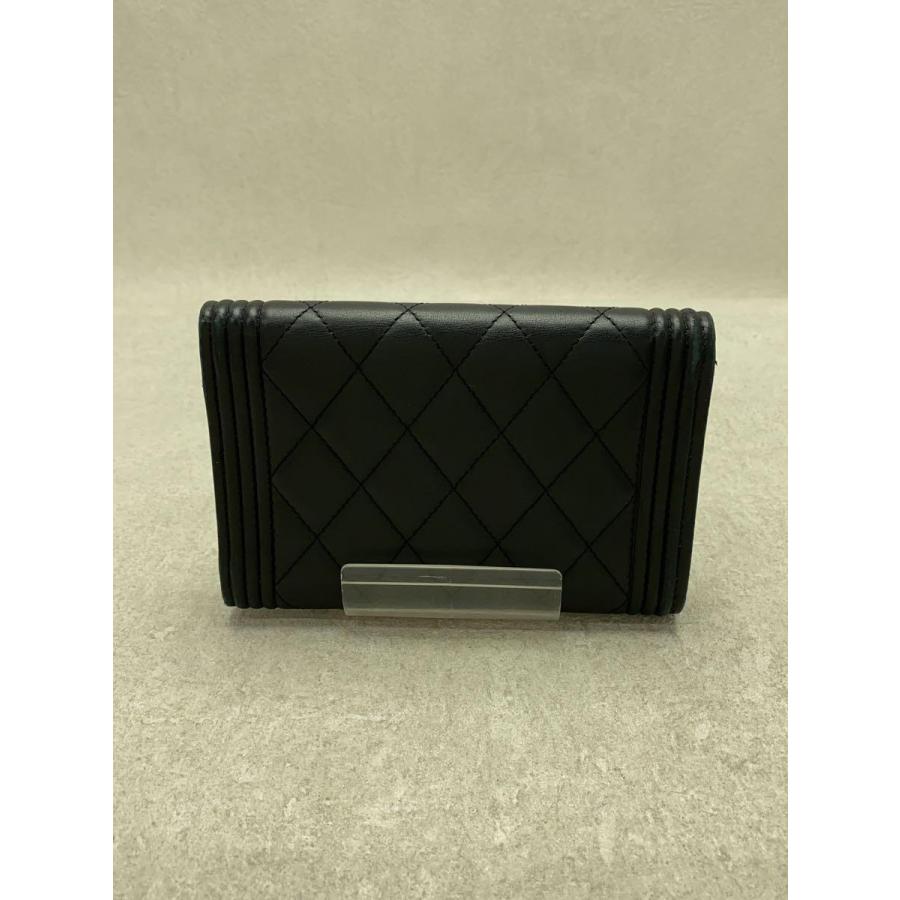 CHANEL マトラッセ キルティング レザーブラック 二つ折り財布 CHANEL マトラッセ キルティング レザーブラック 二つ折り財布
