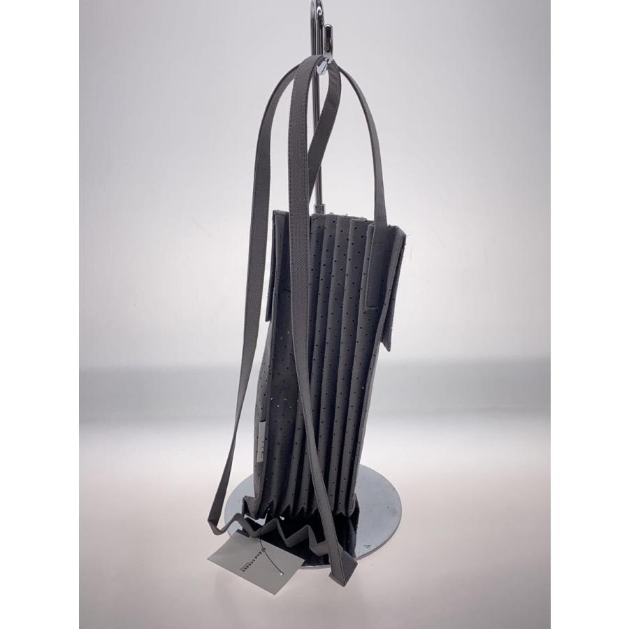 me ISSEY MIYAKE◇TRUNK PLEATS BAG/プリーツバッグ/ショルダーバッグ