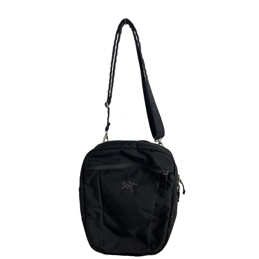 新品未使用　Arc'teryx ブラックショルダーバッグ ARC'TERYX◇ショルダーバッグ/ブラック/slingblade 4 shoulder bag