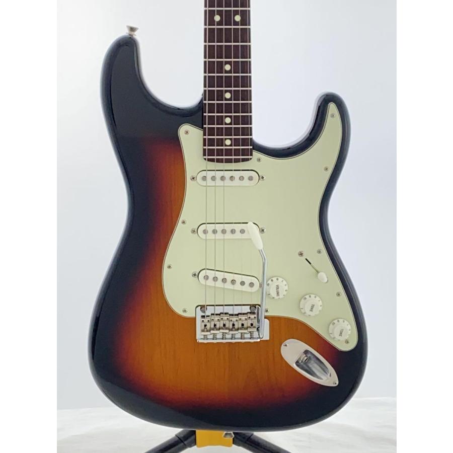 エレキギター サンバーストカラー Fender◇エレキギター/ストラトタイプ/サンバースト系/SSS