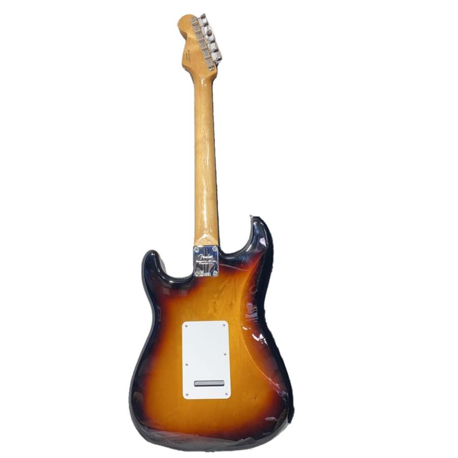 Fender Mexico 60'sストラトキャスター、ハードケース付き