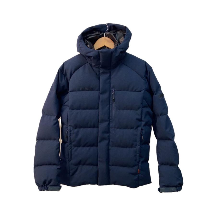 ネイビー ダウンジャケット
